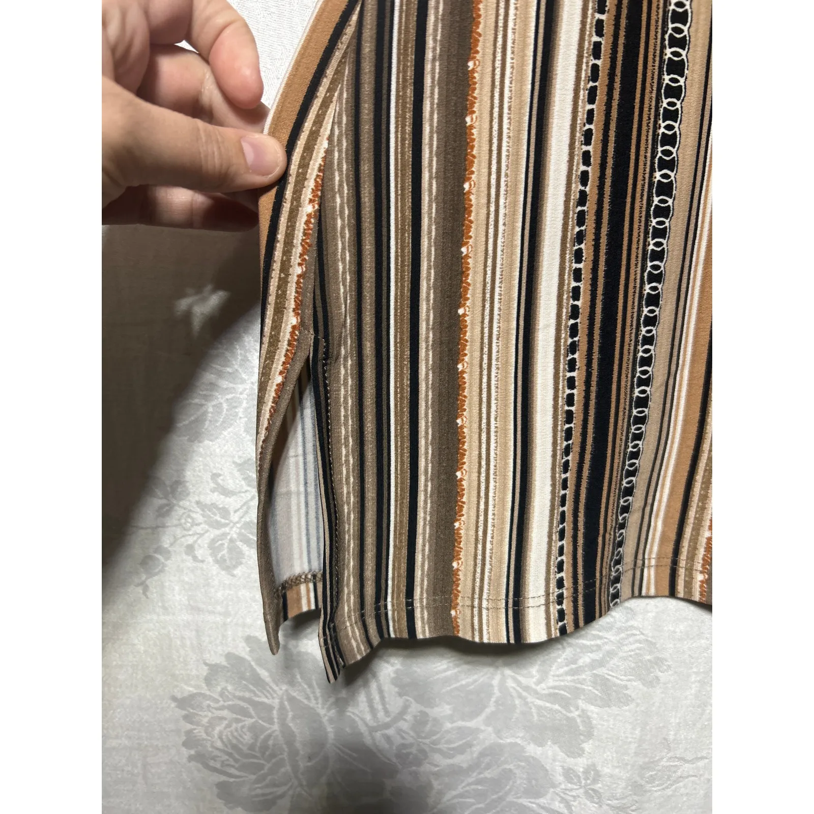 Susan Graver Top XL Brown Vertical Striped Ruffle Collar Tie Liquid Knit - Image 2