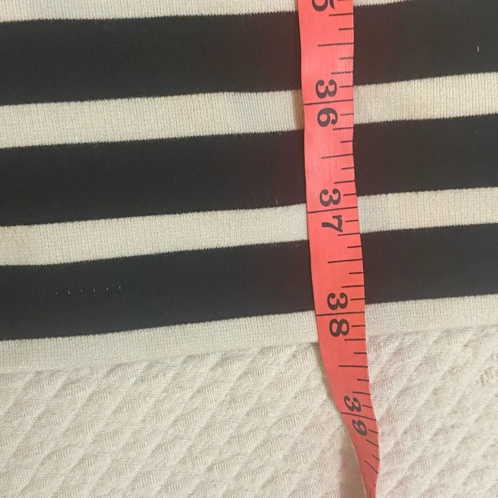 Lands End Striped three-quarter sleeve, navy tan cream colors size 6-8 - Image 9