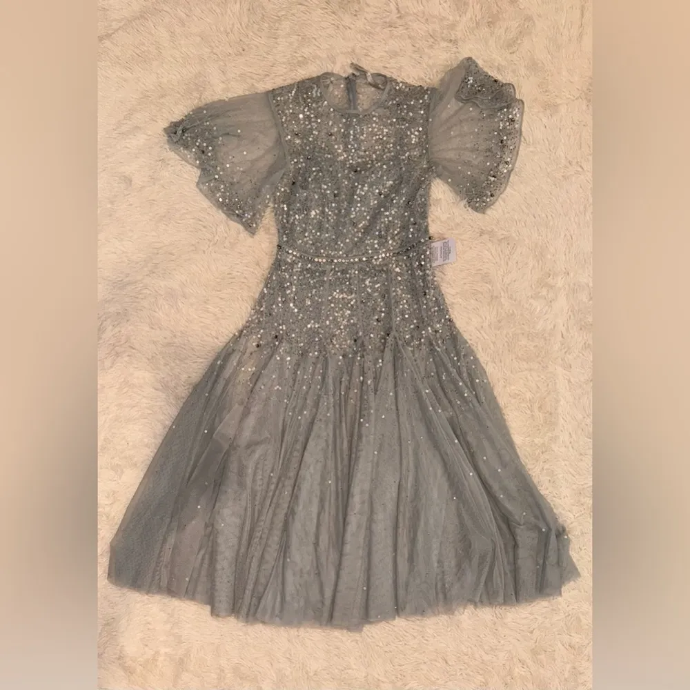 NWOT Mac Duggal Sequin & Crystal Embellished Ruffle Sleeve Midi Dress sz 4 - Image 4