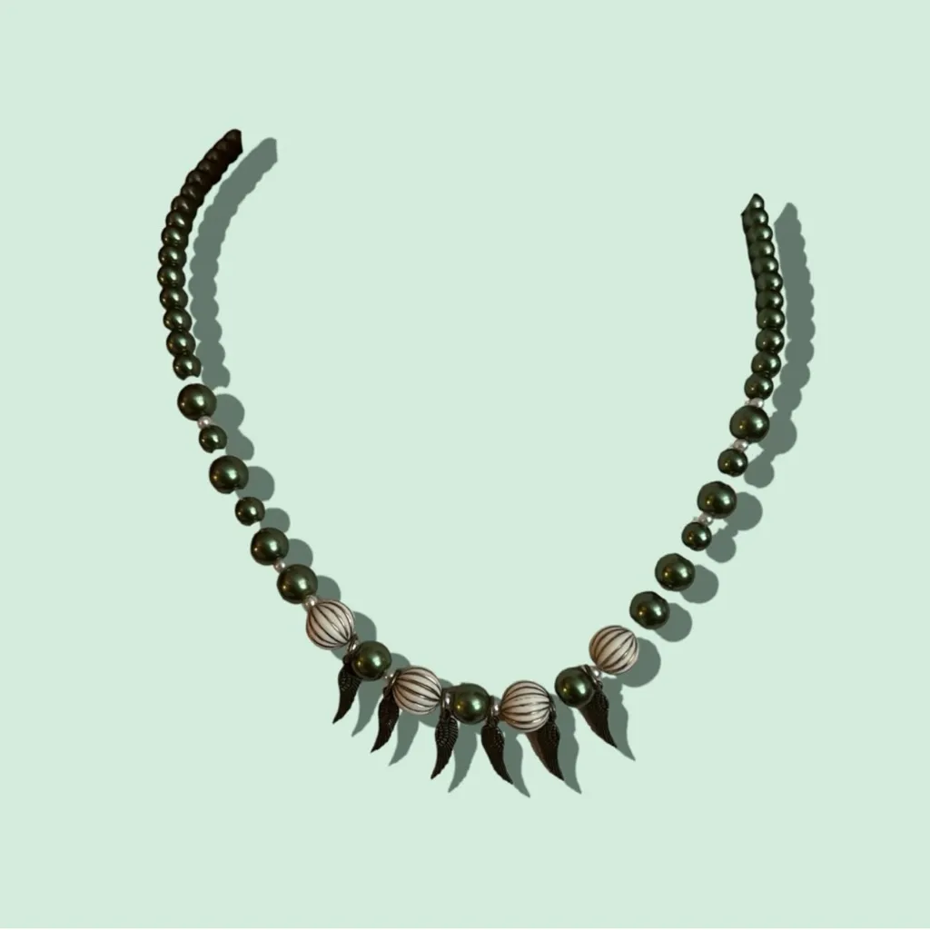 Elegant Handmade Green and Brass Angel Wing Beaded Necklace Gold - Image 3