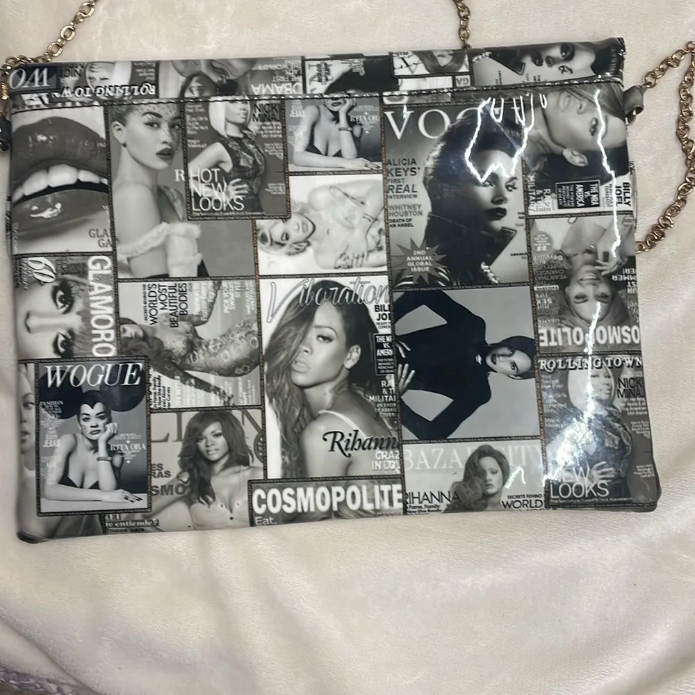 Chic Vogue Magazine Print Clutch Bag Black - Image 4