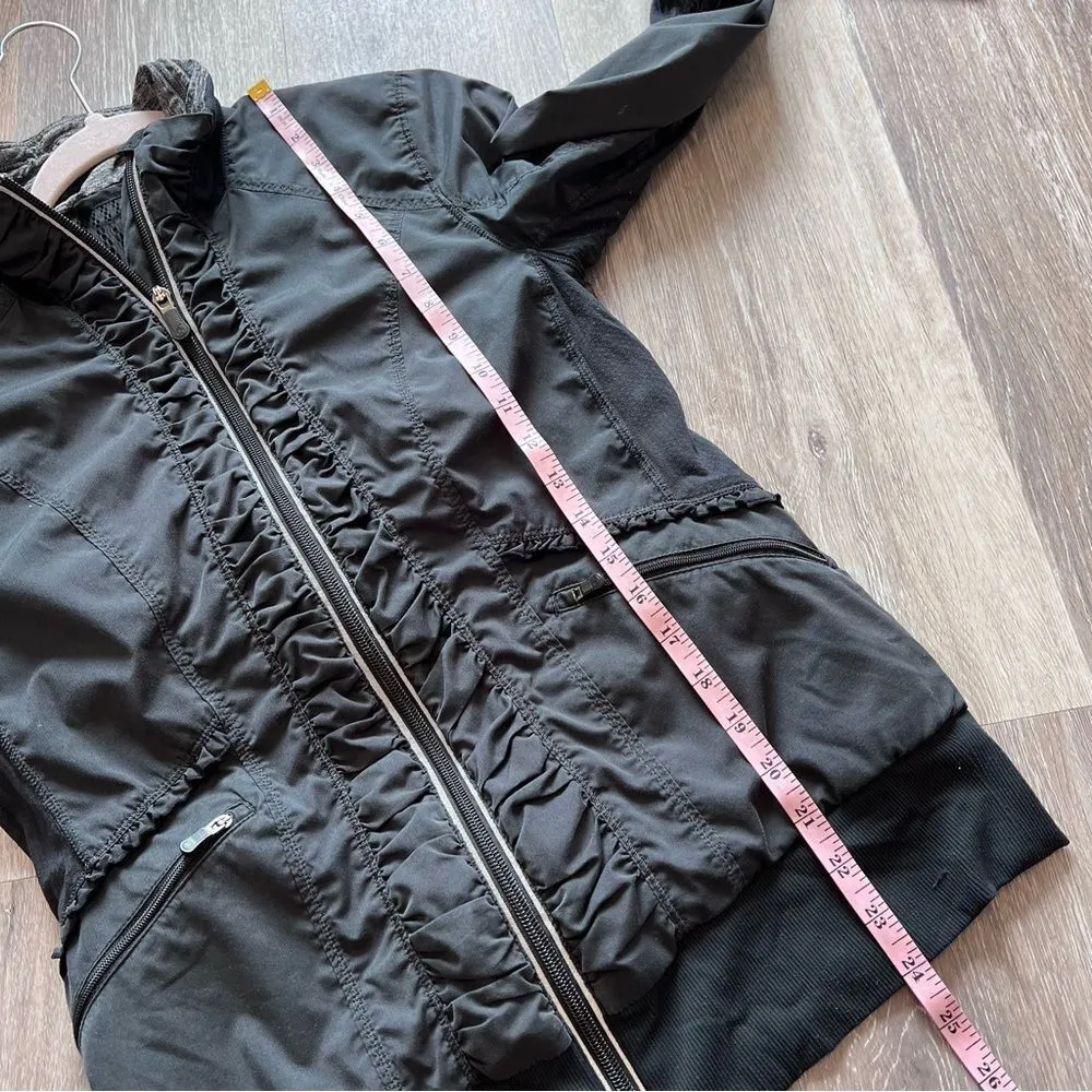 Lululemon back on Track jacket‎ Women’s Size 6 - Image 8