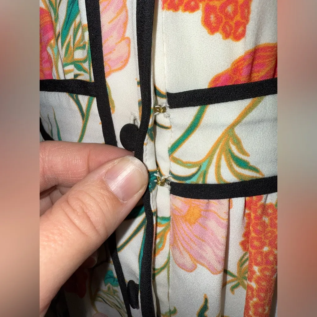 Kate Spade Picnic Perfect Blossom Fluid Floral Button Up Dress with Black Trim - Image 7