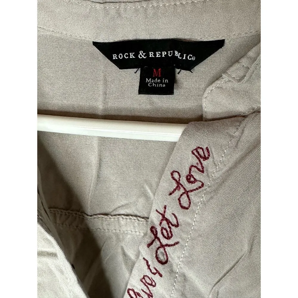 Rock & Republic ‘Live & Let Love” Grey Maroon Embroidery Button Up Blouse Size M - Image 7