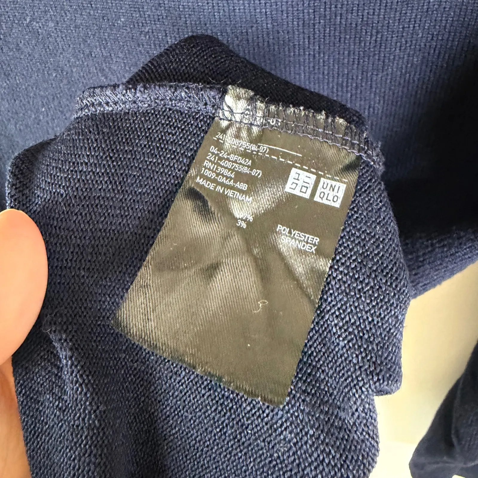 Uniqlo Mock Neck Knit Sweater Small Navy Soft Old Money Quiet Luxury Minimalist - Image 4