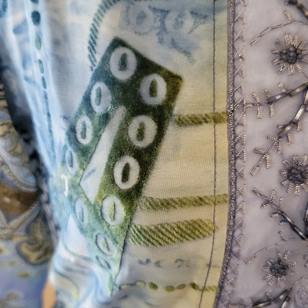 Jaipur blue paisley mesh velvet bomber jacket size small - Image 4