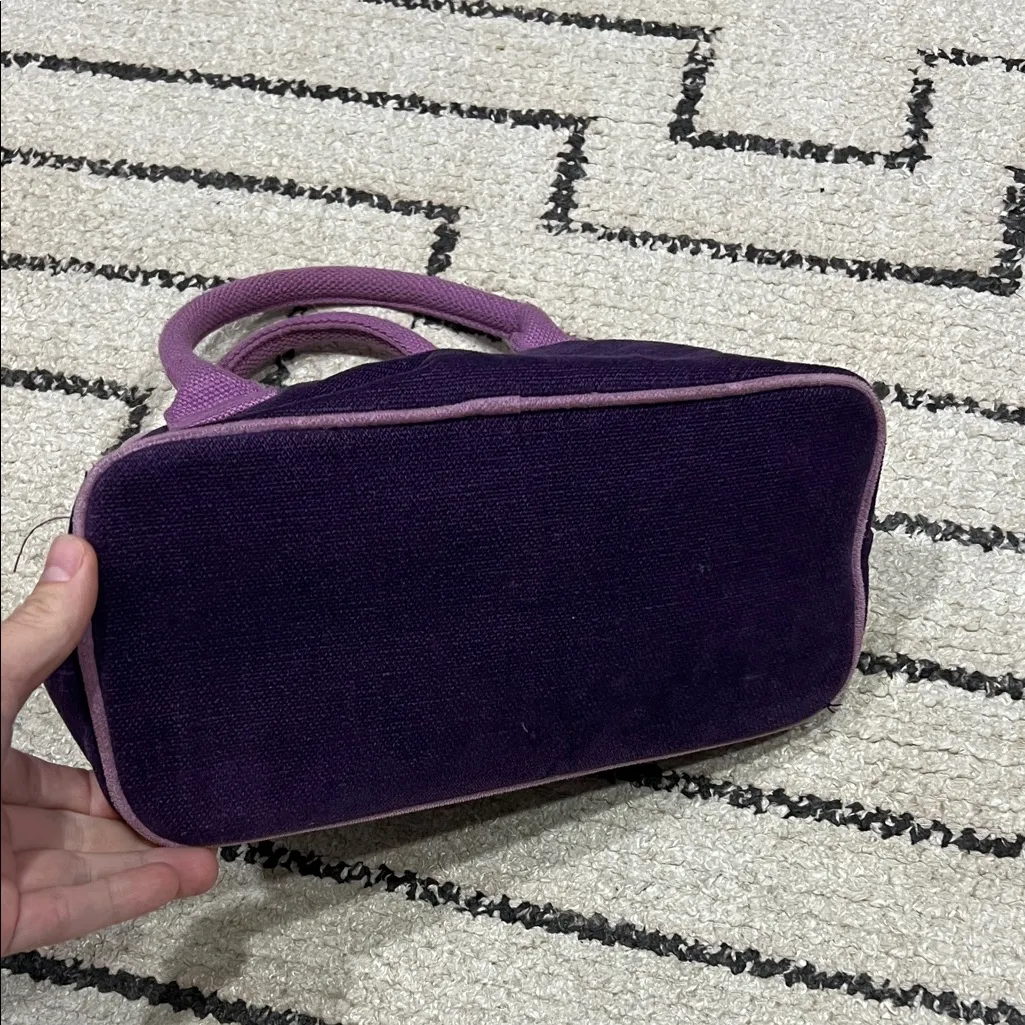 Victoria's Secret Purple Satchel with Gold Heart - Image 4