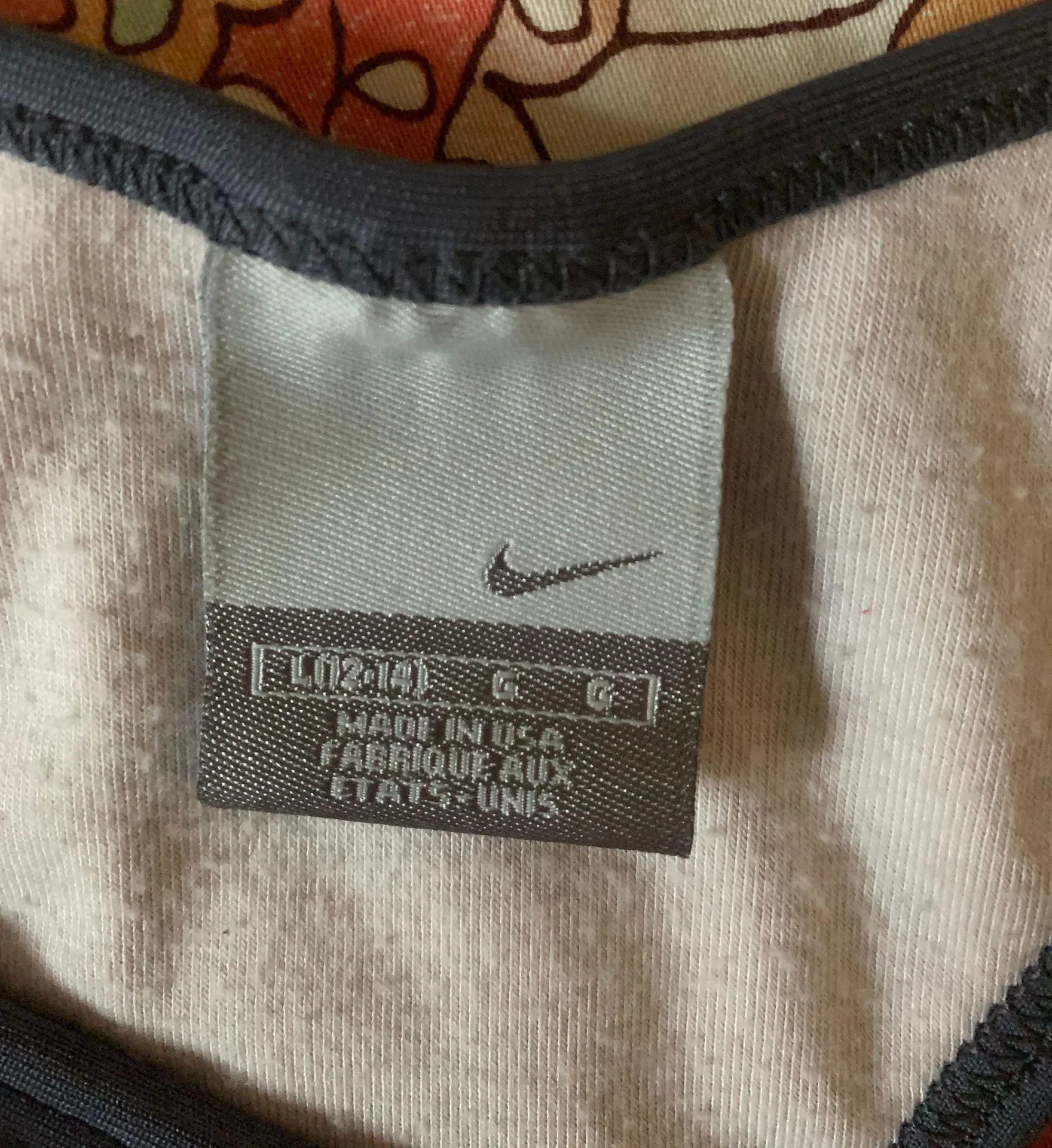 Nike Vintage  Cropped Tank Top - Image 3