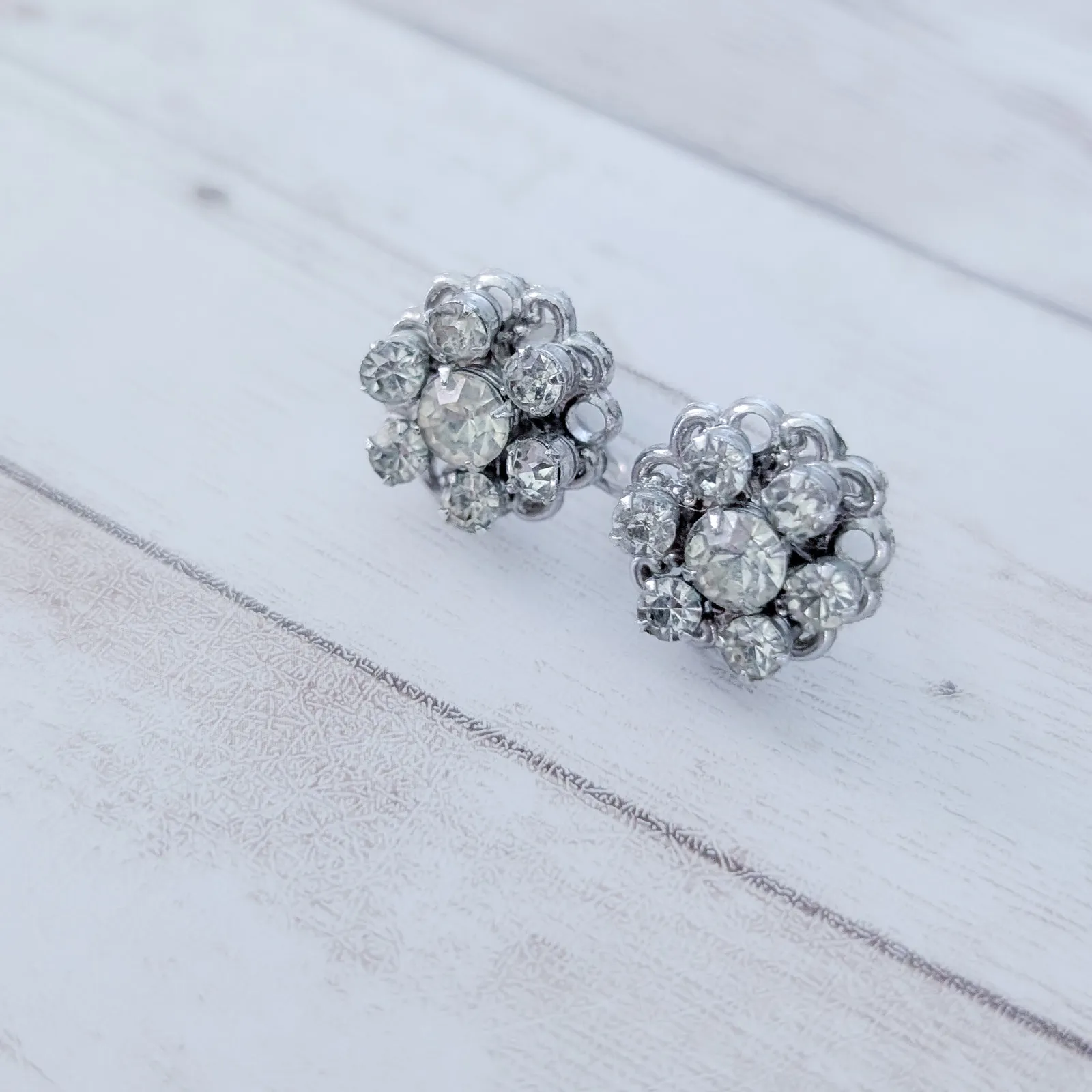 Vintage Screw Back Earrings Clear Gem 0.75" Silver - Image 3