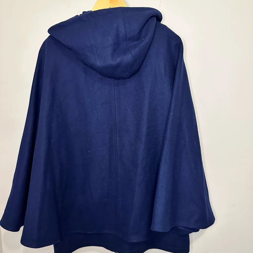 BCBG Wool Blend Toggle Cape Coat Hooded Navy Sz Medium - Image 7