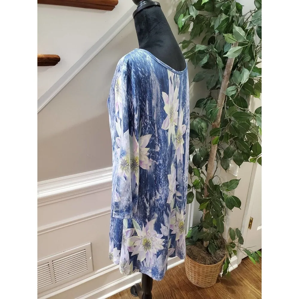 Azalea Women Blue Floral Polyester Round Neck Long Sleeve Top Blouse Size Large - Image 6