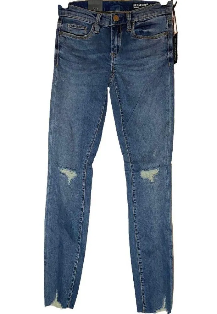 Blank NYC The Reade Classic Straight Crop Medium Wash NWT 25" - Image 2