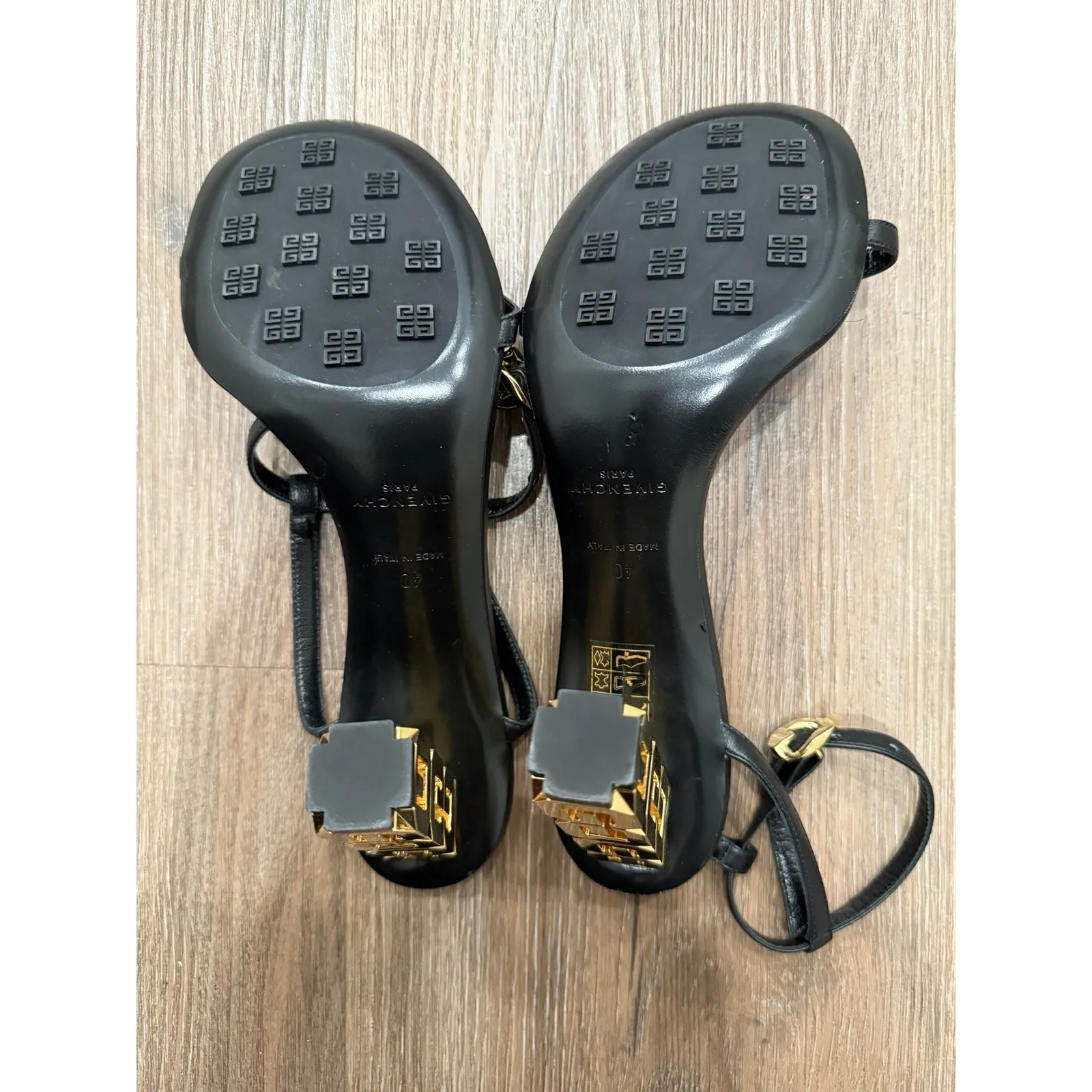 Givenchy‎  G Cube Sculptural Heel Leather Sandals size 40 - Image 8