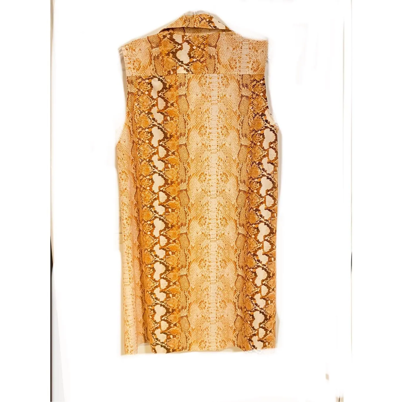 Lysse Animal Print Sleeveless Long button down shirt Sz M - Image 6