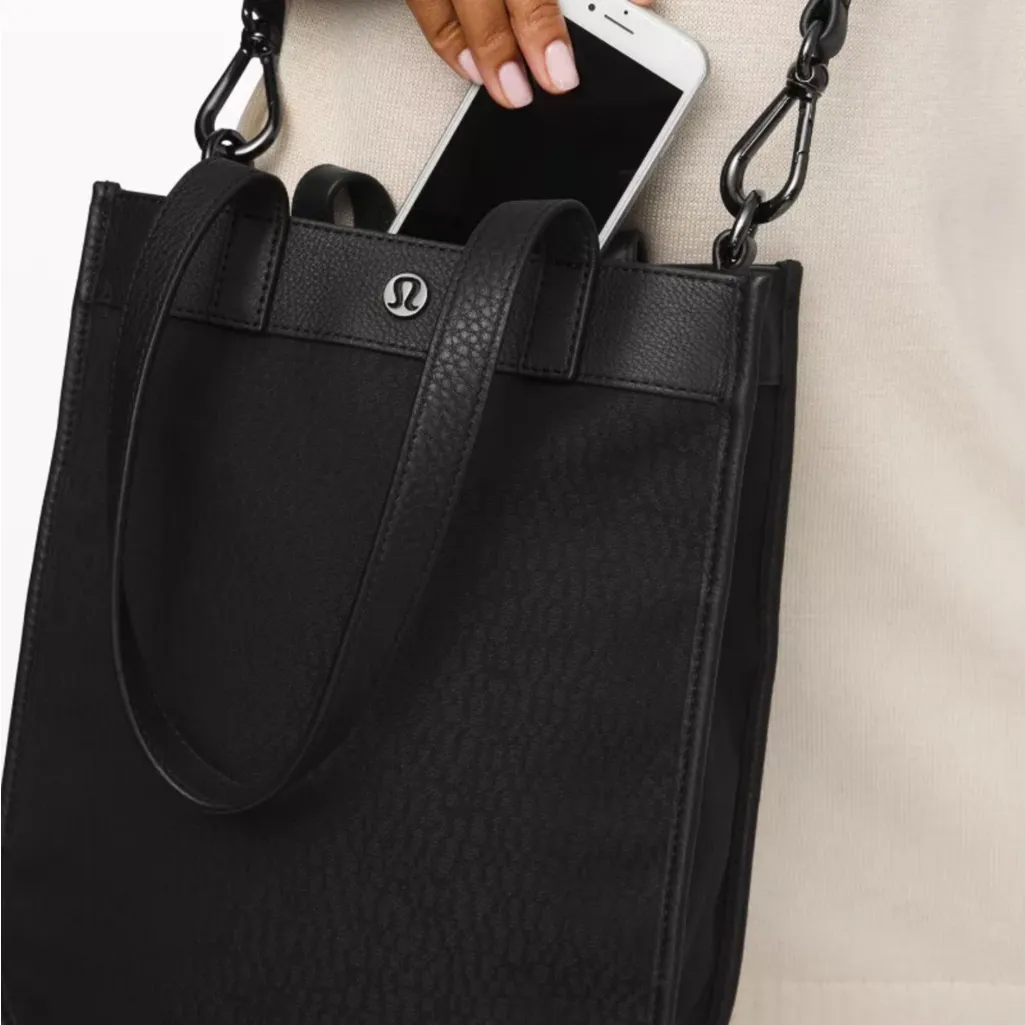 Lululemon tote handbag now and always tote black cowhide leather trim canvas - Image 3