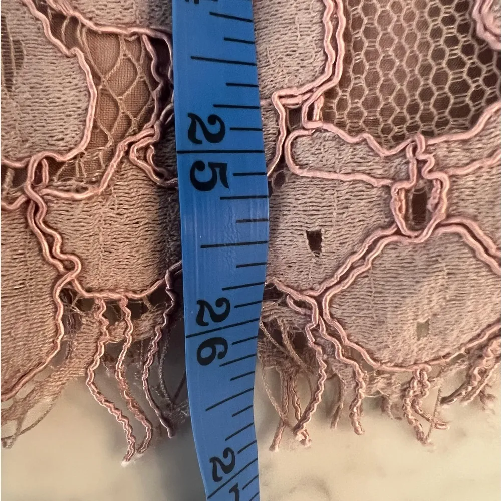 New WAYF Dusty Rose Mauve Lace Mini Off The Shoulder Dress Small - Image 8