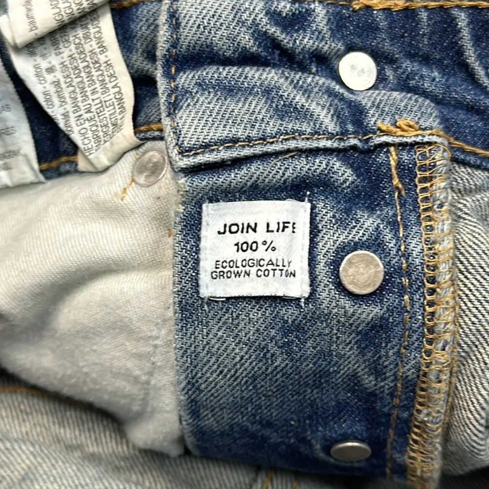 High Waisted Medium Wash Raw Hem Denim Shorts Button fly Shorts Sz 0 - Image 8