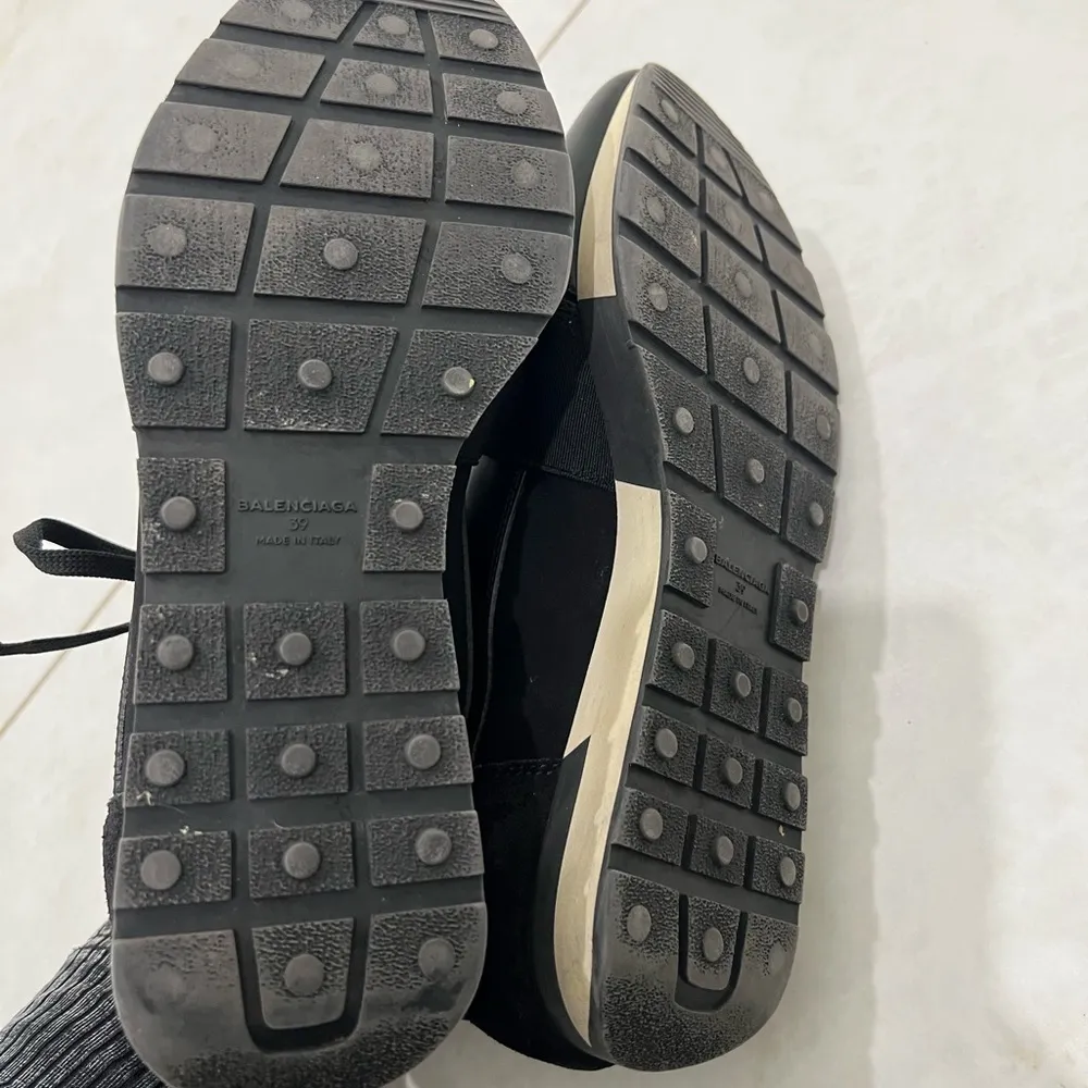 Balenciaga Black Leather and Mesh Race Runner Sneakers Size 39 EU $550 - Image 9