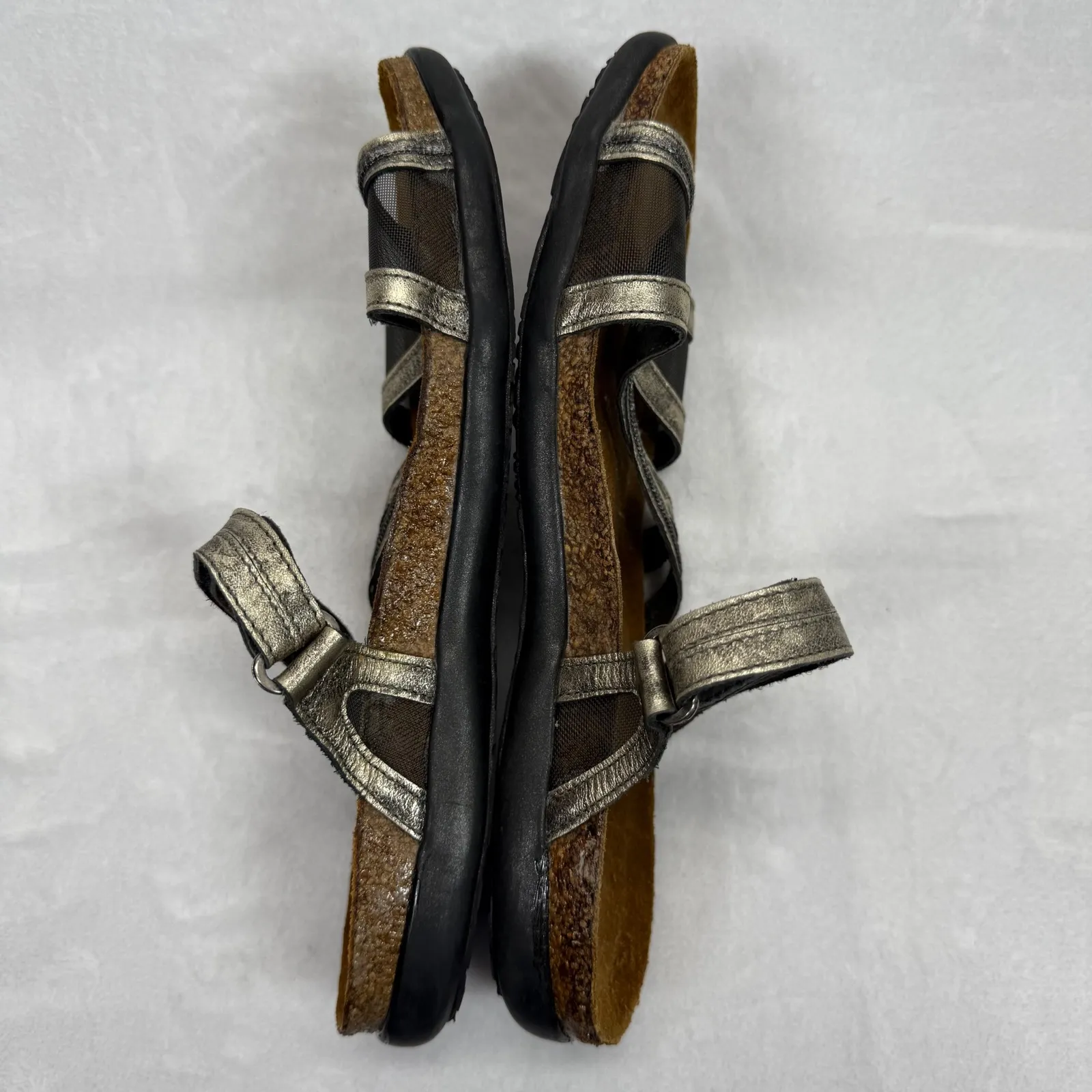 Naot Yarrow Sandals Metallic Leather Comfort Adjustable Strap‎ Size 40 Silver - Image 9