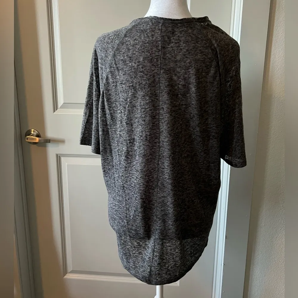 Gray Short Sleeve linen blend  T-Shirt - Image 5