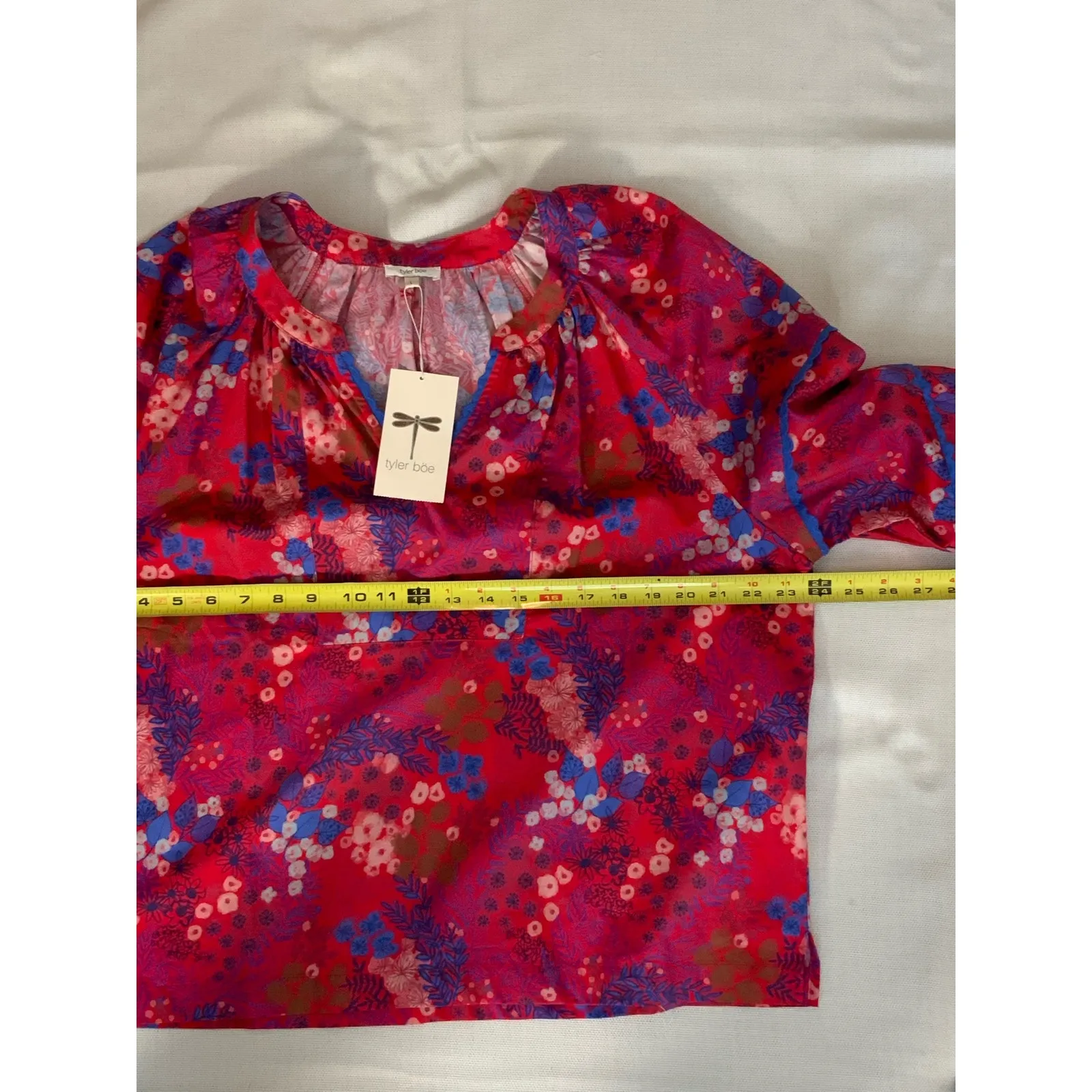 Tyler Boe‎ Women's Red Molly Top size large - Image 6