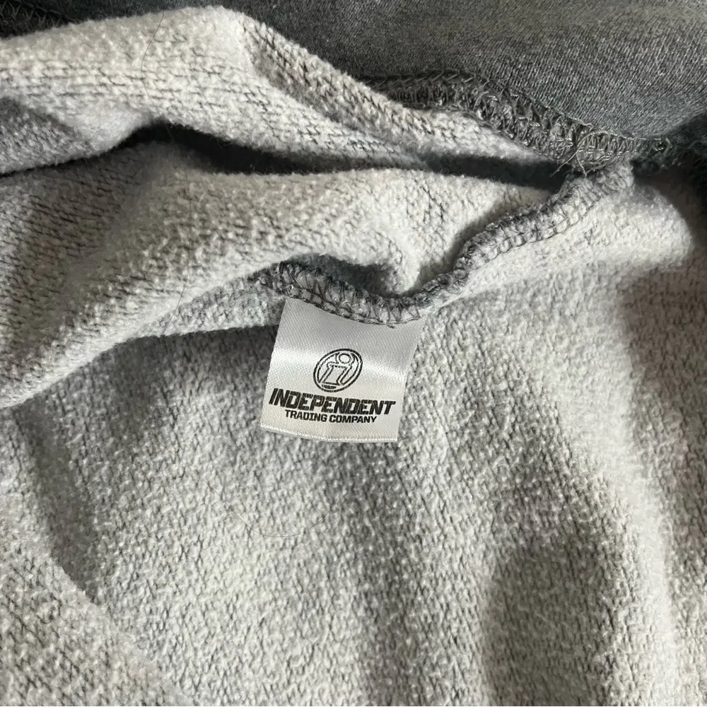 BEYONCÉ Sweatshirt The Formation Tour 2016 Grey Crew Black Graphic Size Small Gray - Image 8