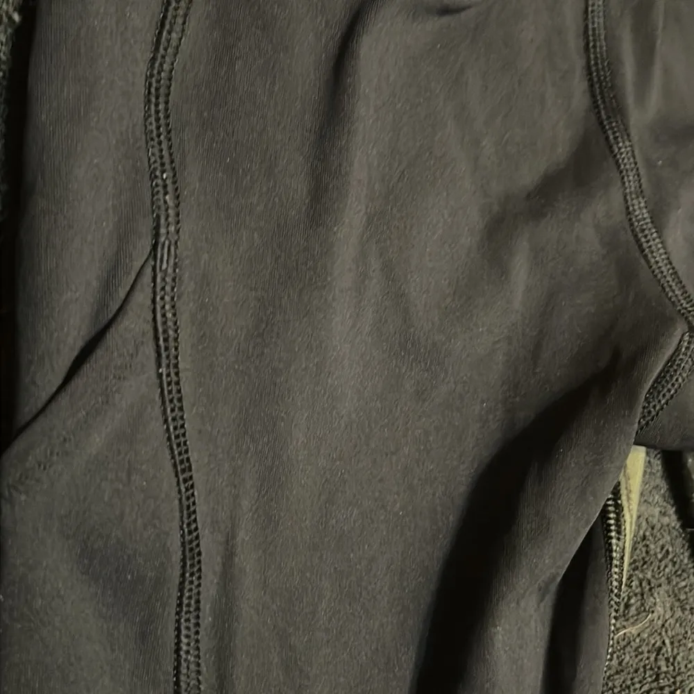 Lululemon  leggings size 4 - Image 4