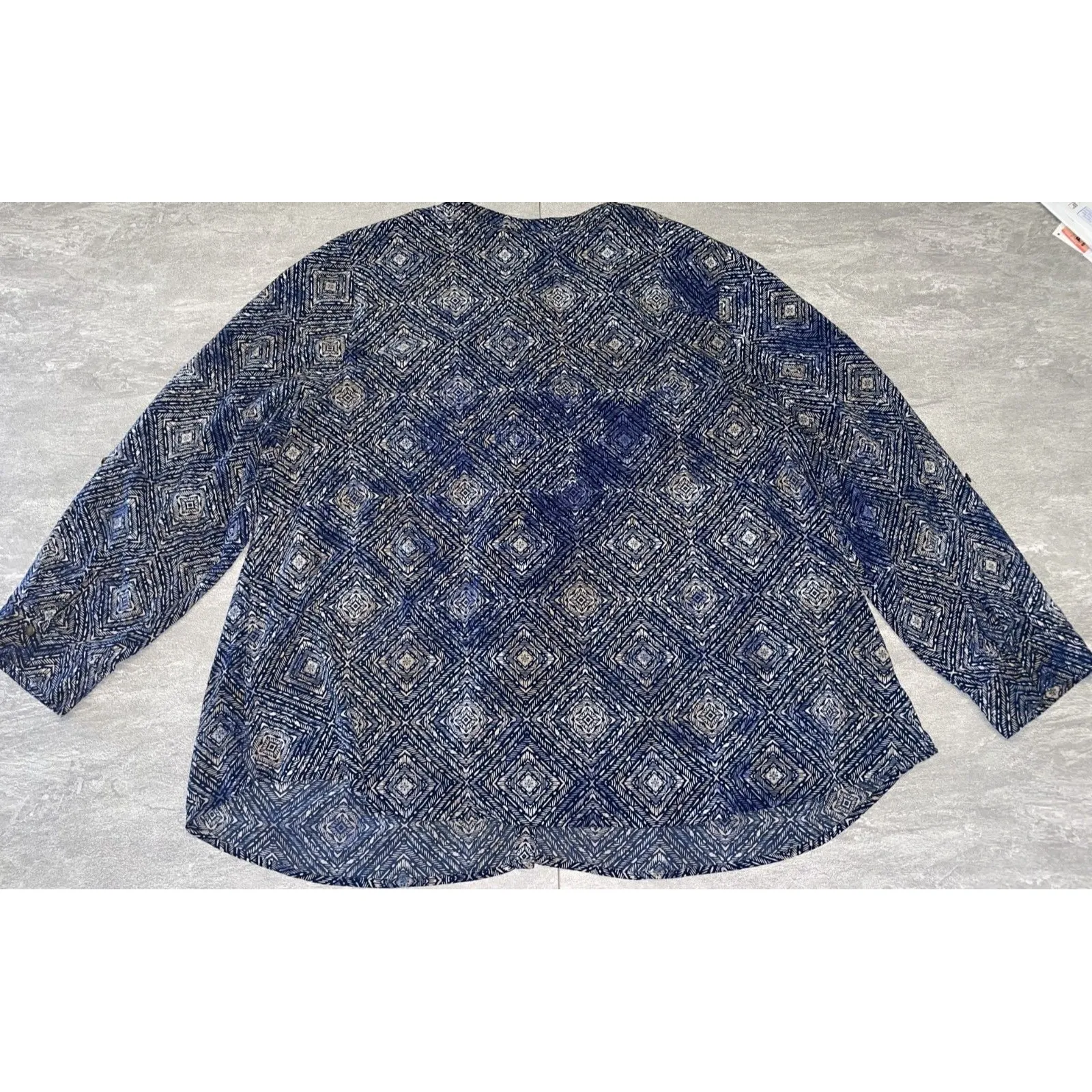 Catherine's Sz 2X 22/24 Blue Beige Medallion Roll-Tab Button-Down Career Work - Image 8