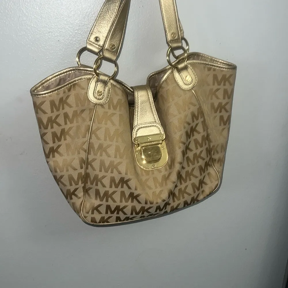 Michael Kors Large Hobo Gold and Brown Shoulder Bag - Image 6