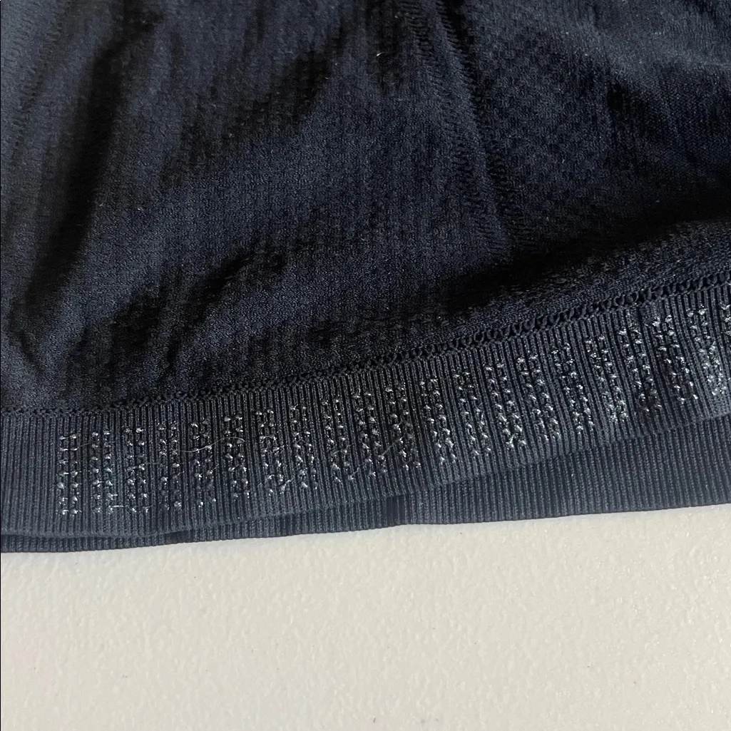 Athleta Momentum Seamless Tank Top Black Size Medium - Image 5