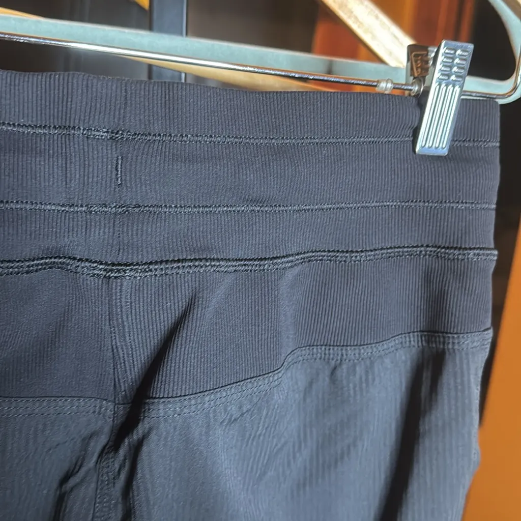 Lululemon Dance Studio Mid-Rise Cropped Pant Black Stripe Size 4 - Image 8
