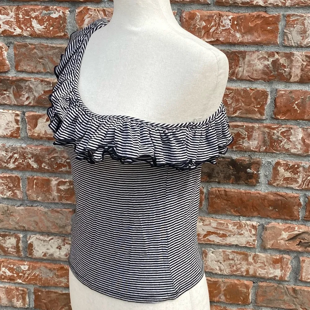 Romeo & Juliet Couture one shoulder ruffled, striped top /S/ Excellent condition - Image 6
