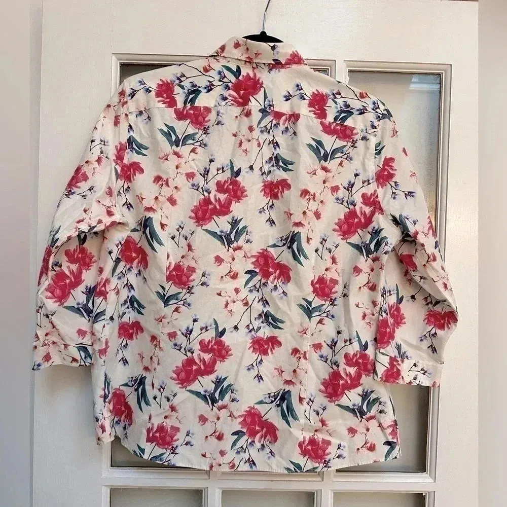 Lands’ End Marin Botanical Button Down Shirt No Iron Supima Floral Size 12P - Image 2