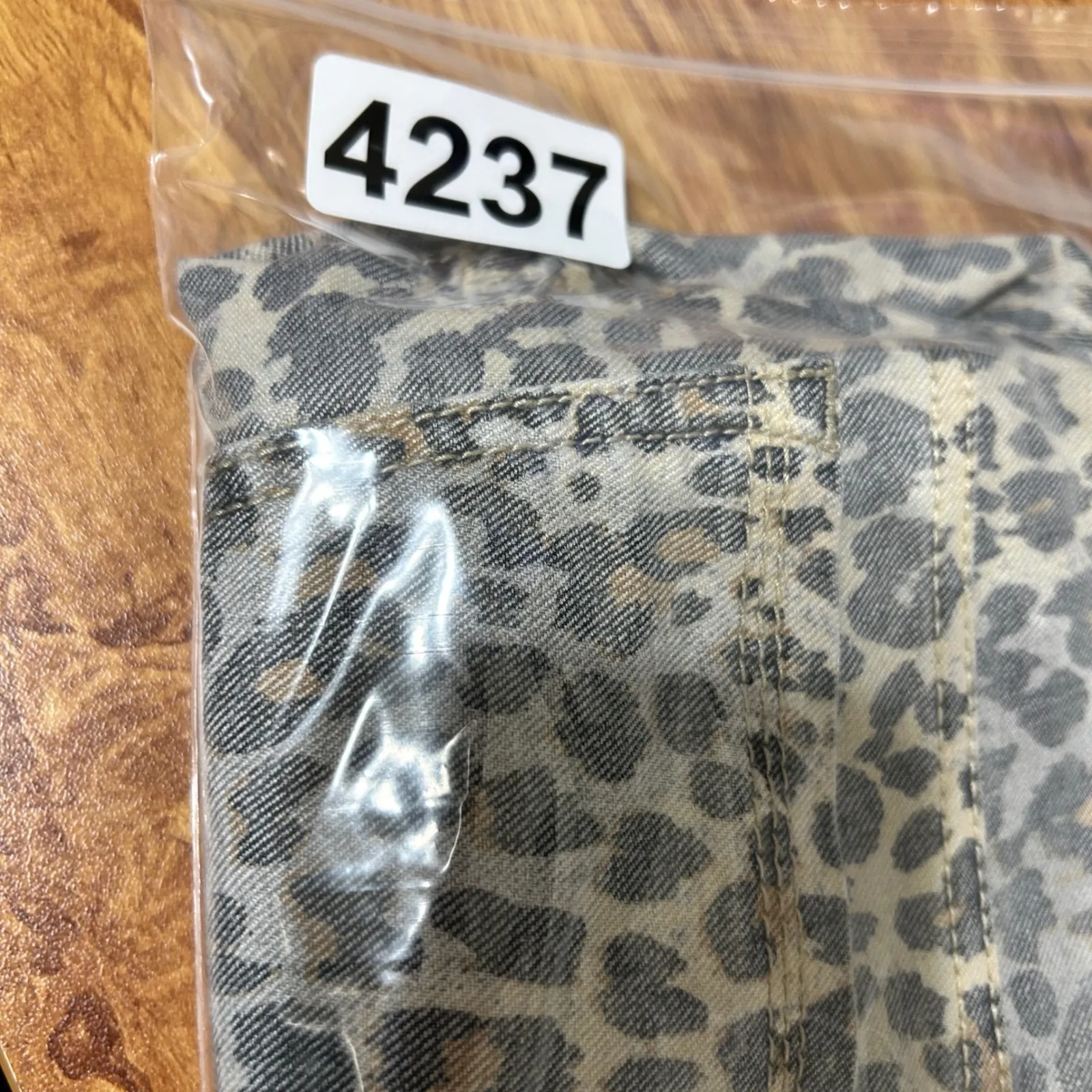 Jordache Women Skinny Crop Jeans 6 Leopard Print Y2K Retro Indie Statement Denim - Image 7