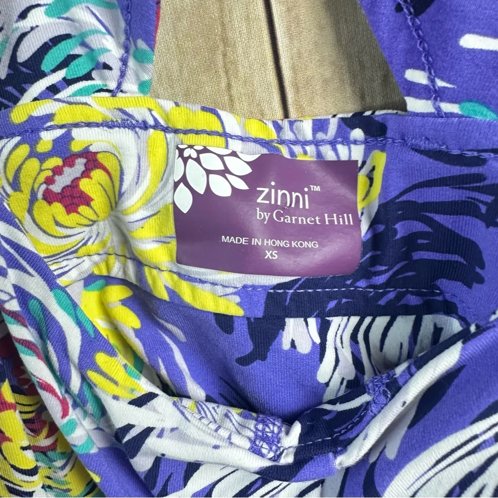 Zinni by Garnet‎ Hill Vibrant Purple Floral Workout Tank Top - Image 4