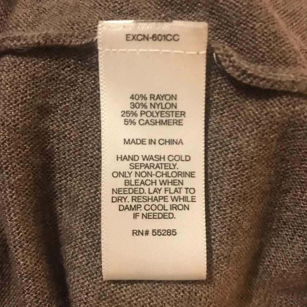 Express Oatmeal Batwing Sleeve Sweater Size M - Image 4