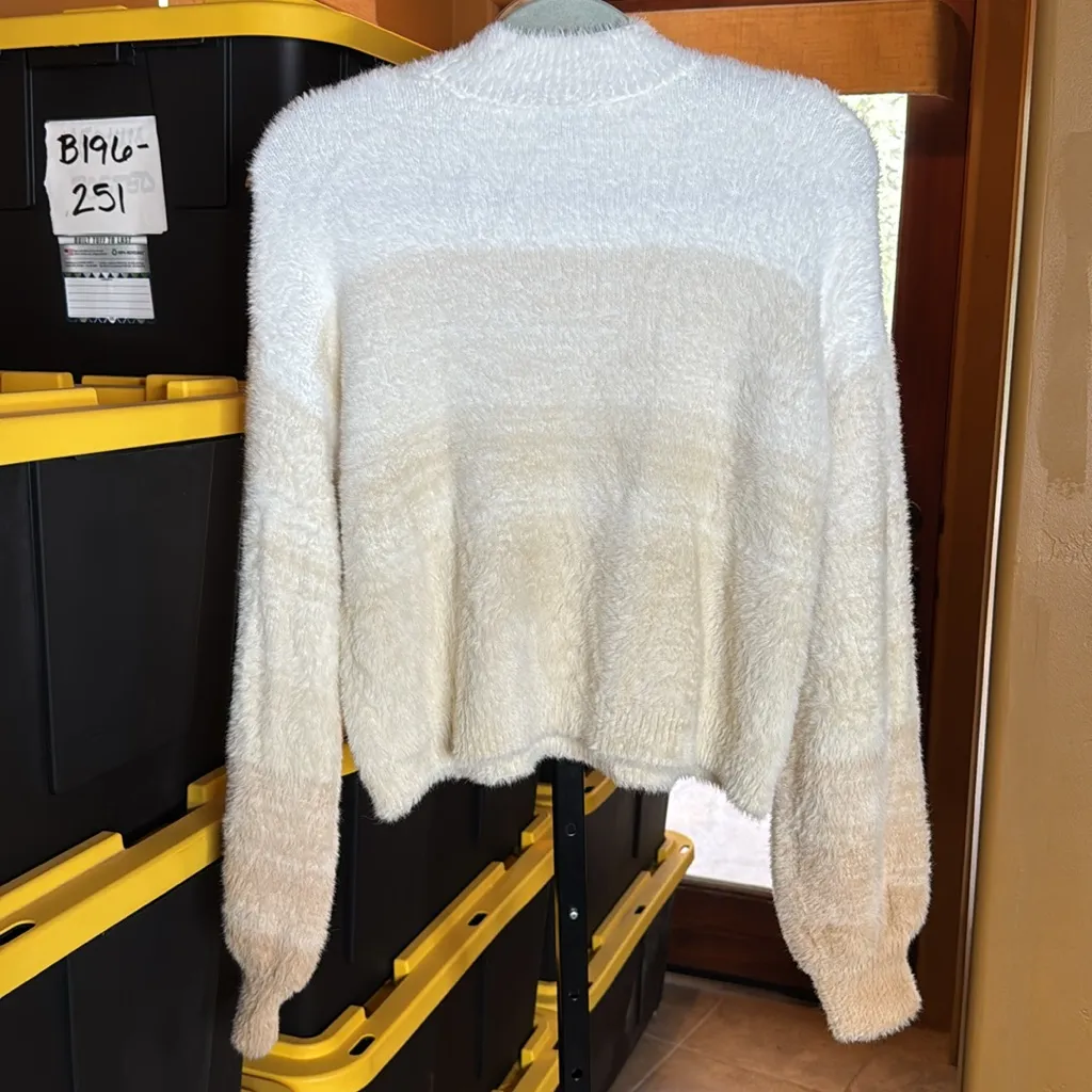 NWT Wild Fable Mock Neck Fuzzy Pullover Sweater Multicolor Neutral Size Small - Image 9