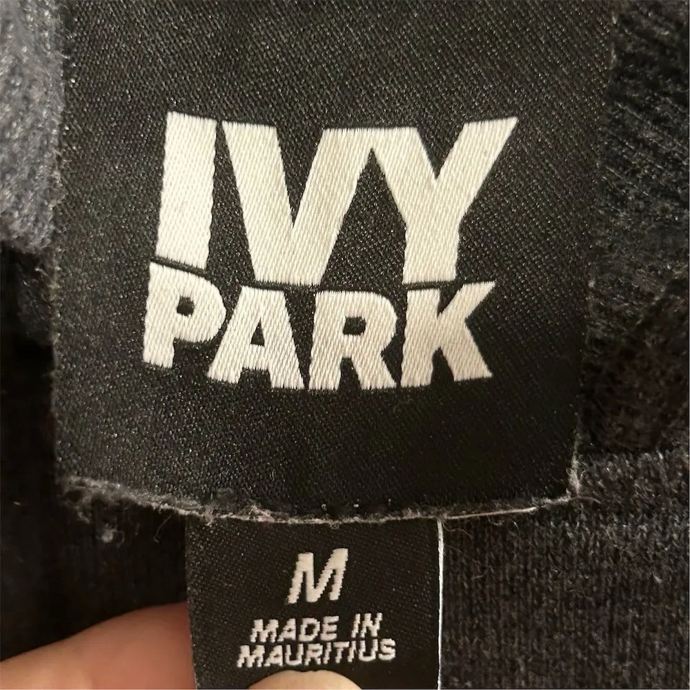 Ivy Park Women's Gray Logo Full Zip Hoodie Sweatshirt Size M - Image 9