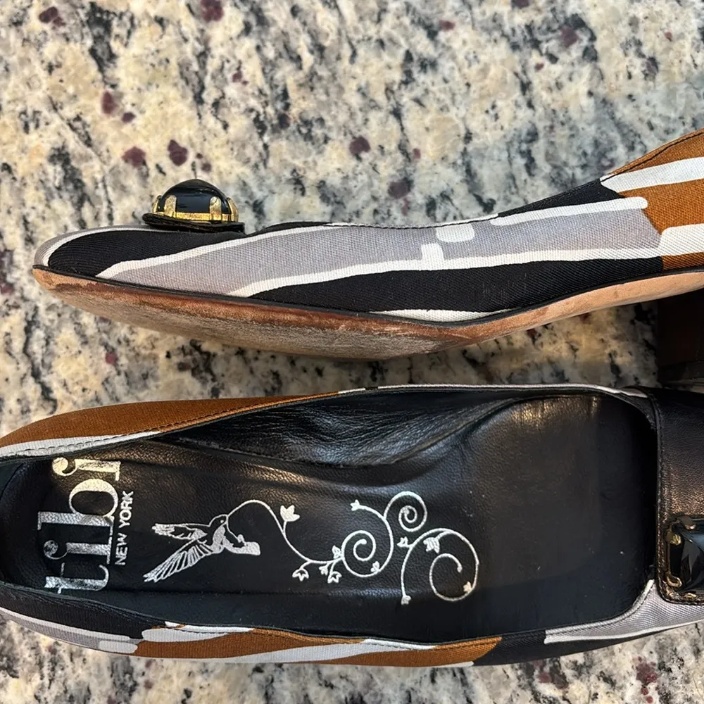 Tibi black and tan silk and leather made in Italy unique block heel shoes (orig price $325) - Image 9