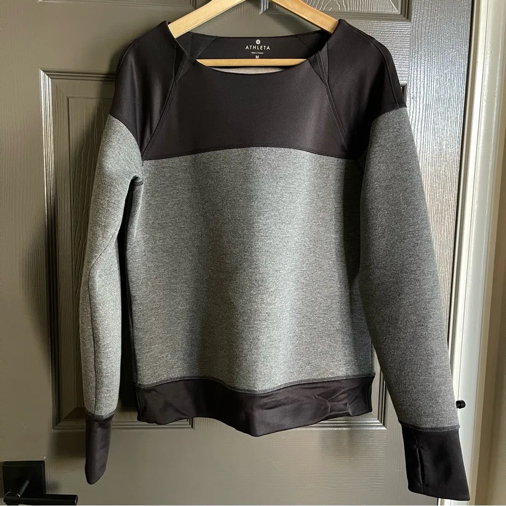 Athleta Fuse Scuba Colorblock Sweatshirt Gray - medium - Image 2