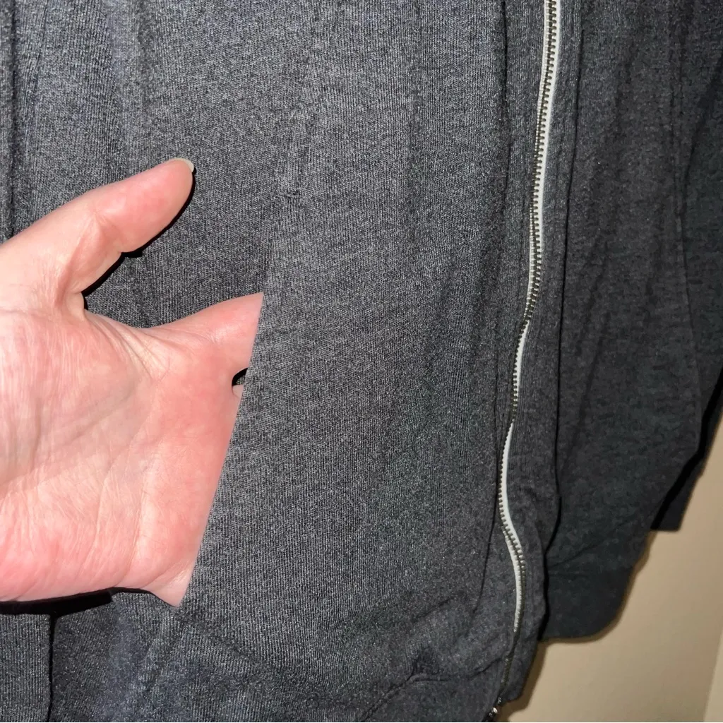 Nike Women’s Full Zip Hoodie in Dark Gray / Charcoal with White Accents Size S - Image 9