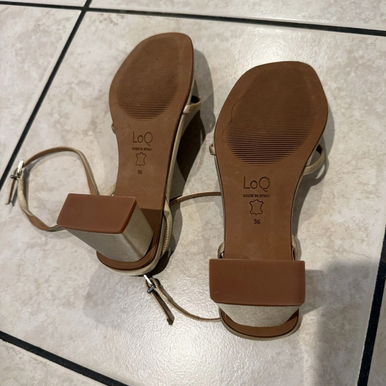LOQ Ara Sandal in Dune size 36 - Image 4
