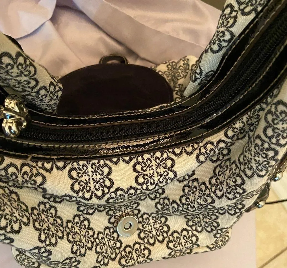 Kathy Van Zeeland Black & White Shoulder bag - Image 16