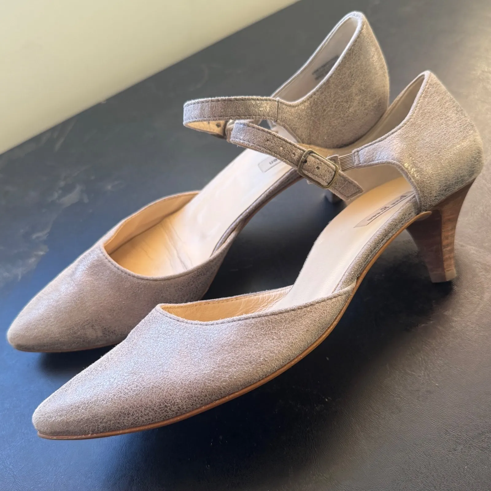 Paul Green sz 9.5 Womens D'Orsay Metallic Pointed Distressed Kitten Heel Pumps - Image 4