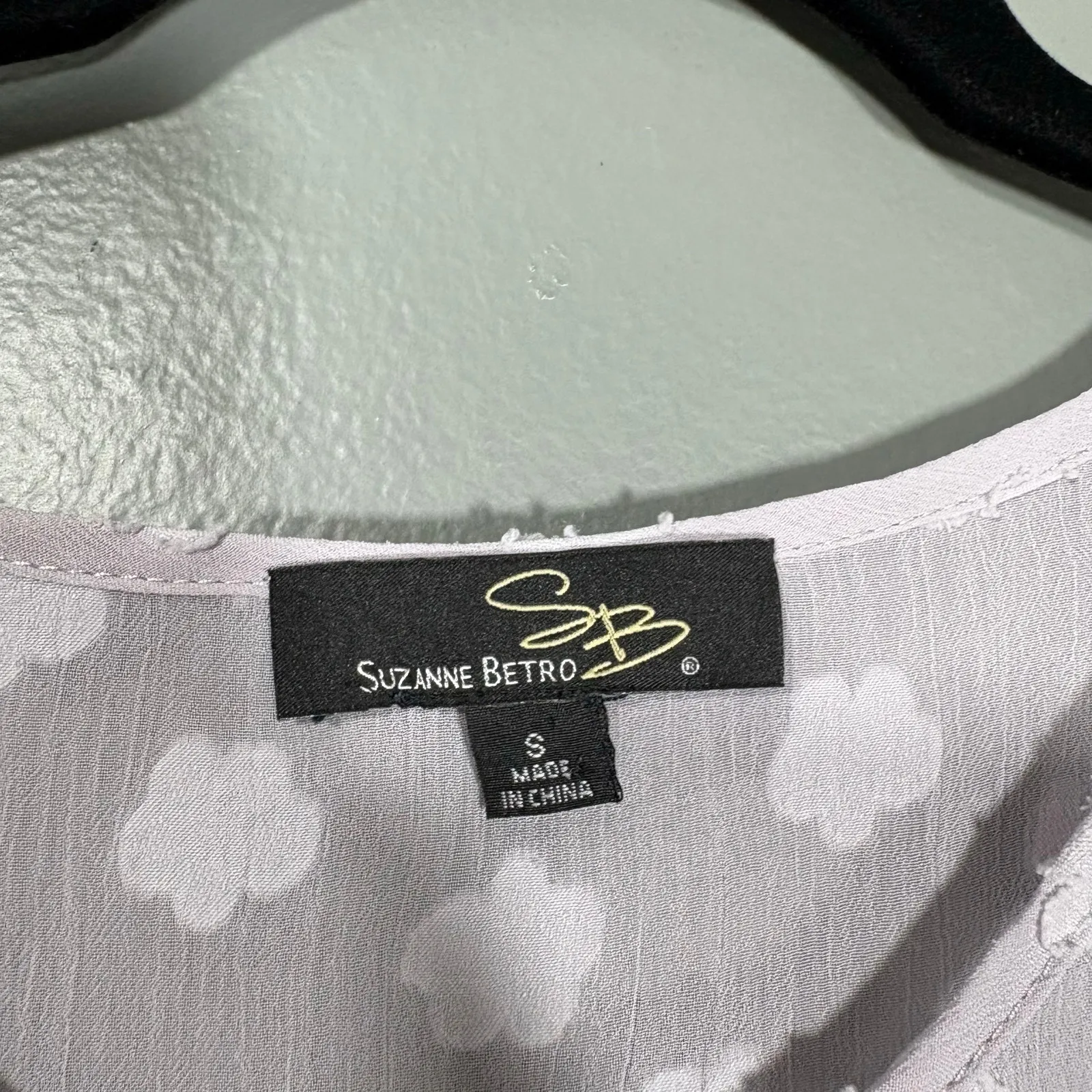 Suzanne Betro Women's Romantic Gray Flower Semi-Sheer Babydoll Top - Size Small - Image 5