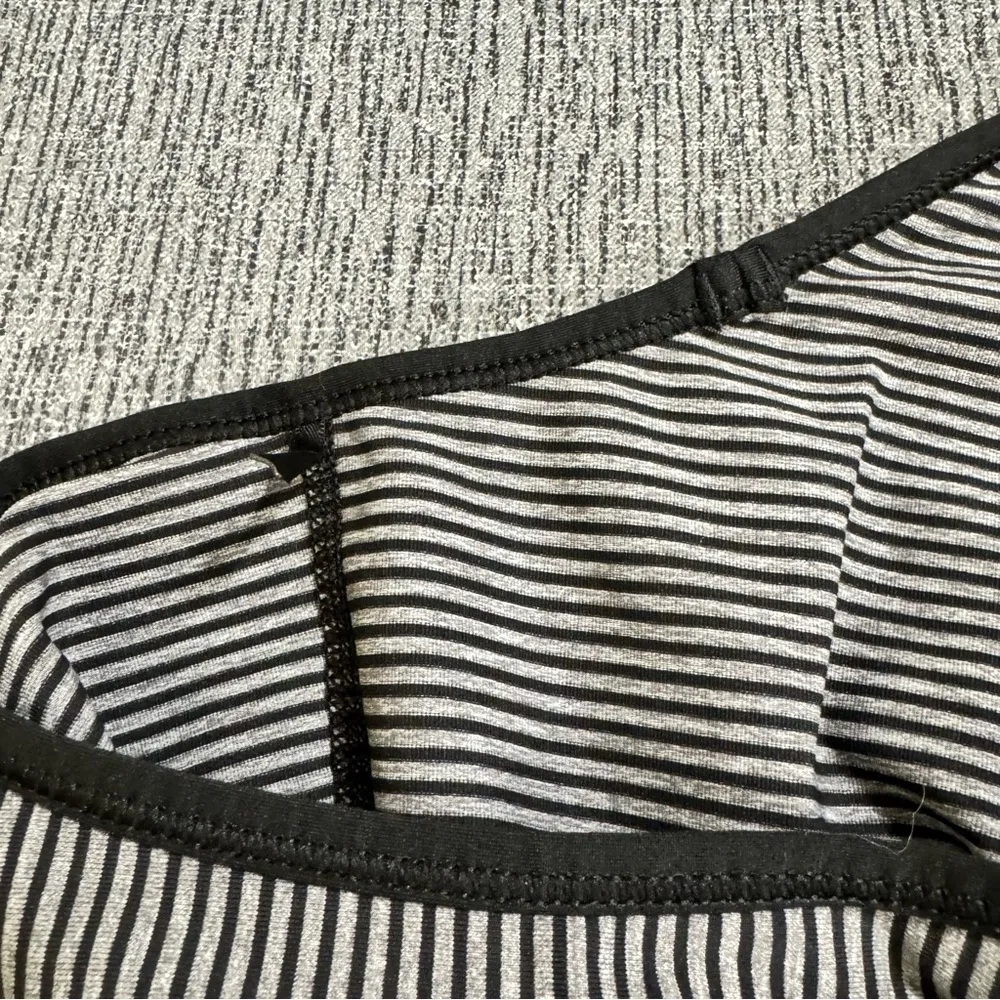 Lululemon  One-Shoulder Black & Gray Tank Top - Image 6