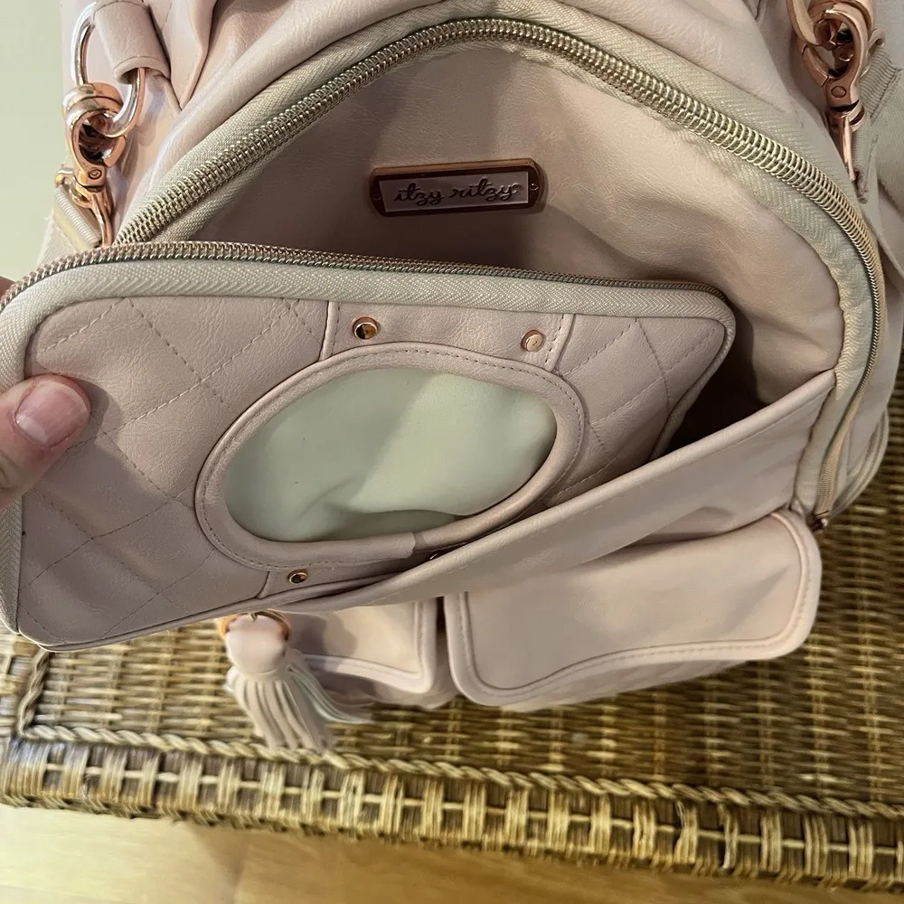 Itzy Ritzy Diaper Bag Backpack Large Capacity Boss Baby Blush Pink Changing Pad - Image 8