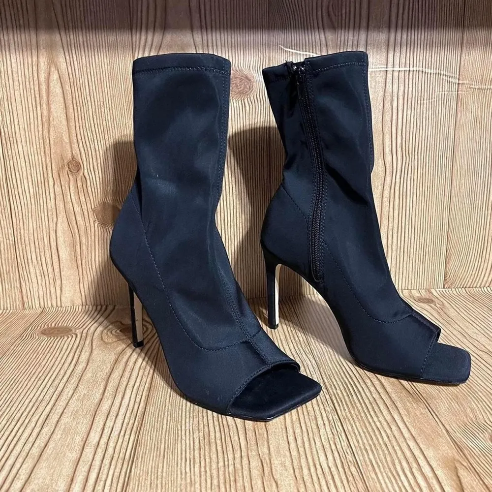 Madden Girl endless dress boot peep toe
Woman’s size 8M - Image 2