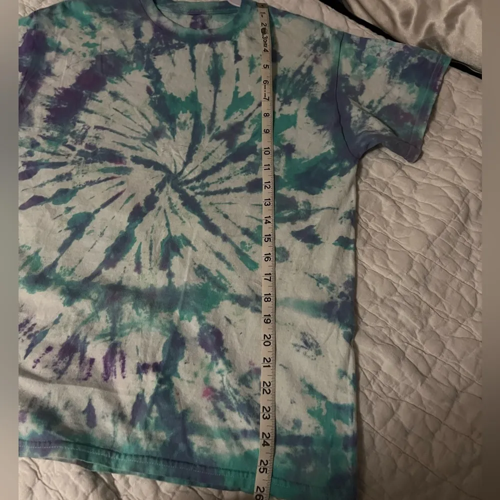 Custom tie dye tee Size see measurements - Image 4