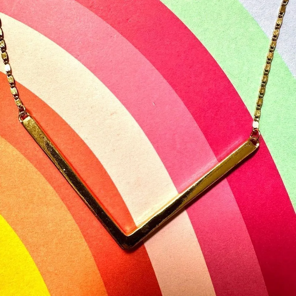 Etc.! Gold tone V pendant necklace Gold - Image 5